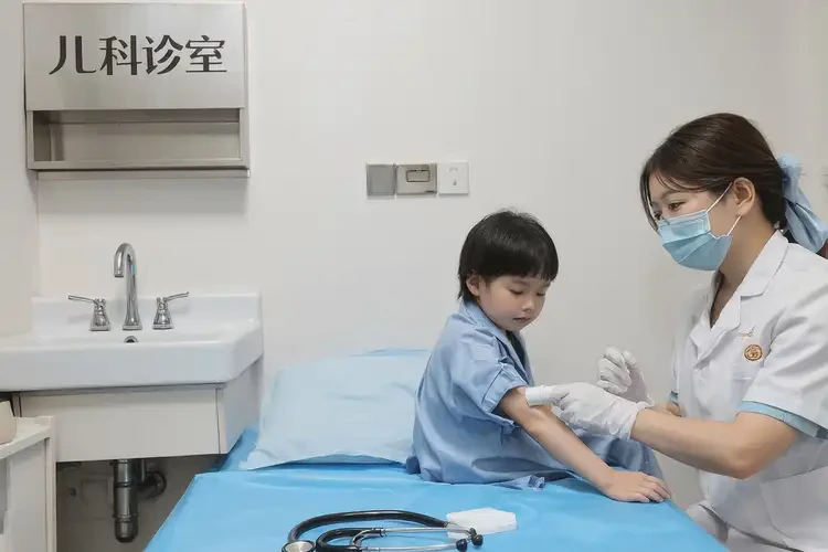 儿童小腿出现湿疹可不可以根治(图1)