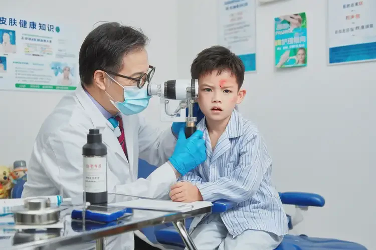儿童脸上出现湿疹可不可以根治(图1)