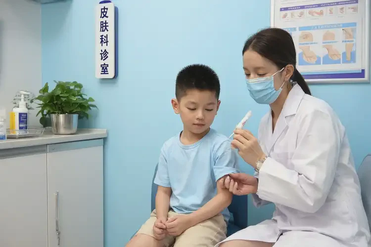小儿脸上长湿疹可不可以彻底自愈(图3)