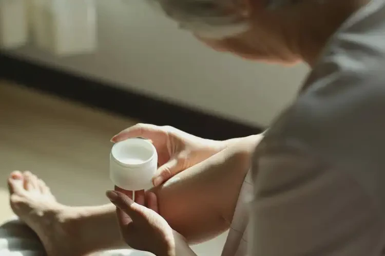 高龄老人小腿上出现湿疹能不能根治(图2)