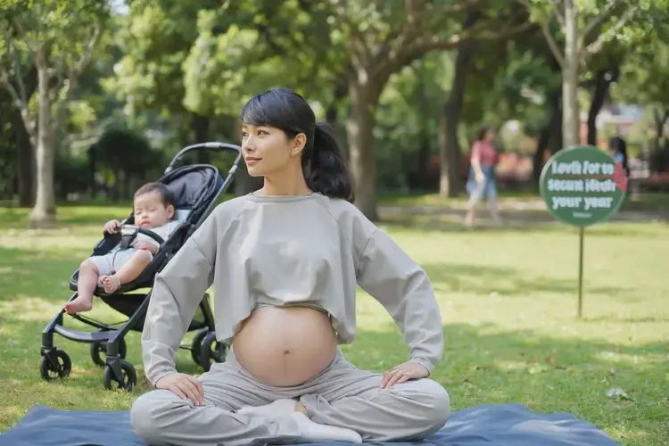 哺乳期妈妈脸上经常长湿疹能不能根治(图1)