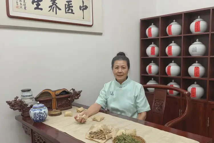 女性面部经常起湿疹可不可以根治(图2)