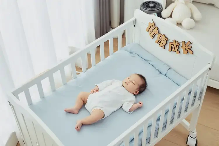 婴儿肚子出现湿疹可以治好吗(图1)