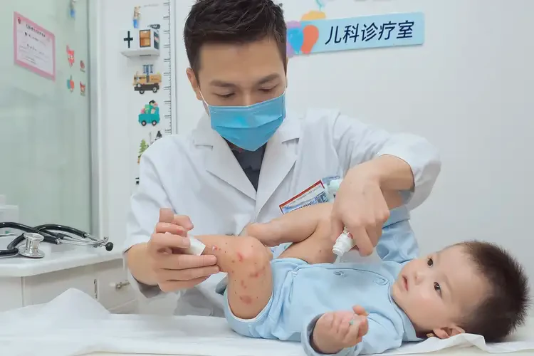 婴幼儿大腿容易长湿疹可以治好吗(图3)