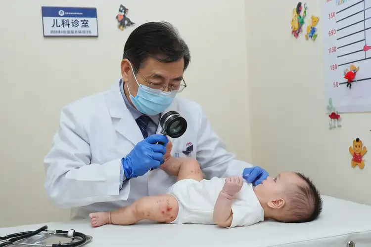 婴幼儿大腿上出现湿疹能彻底自愈吗(图2)