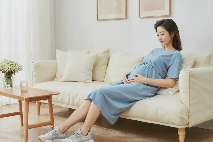 孕妇脚上经常起湿疹可以治好吗(图1)