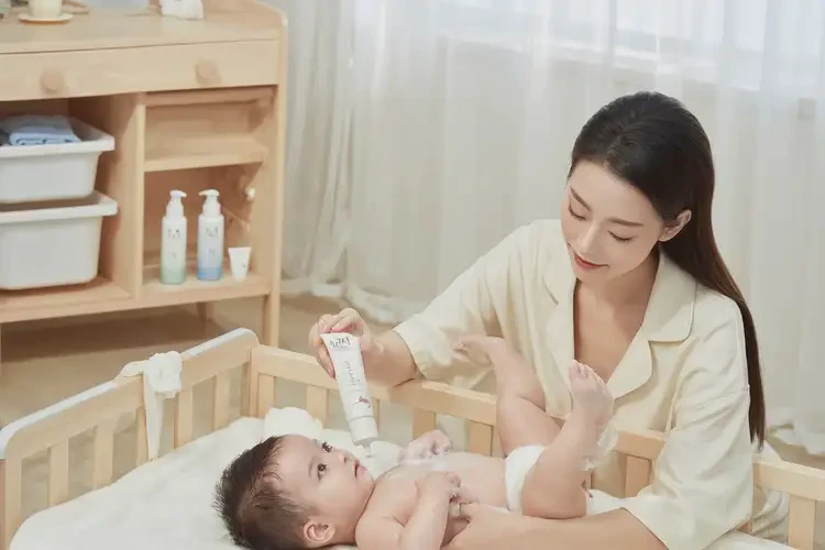 宝宝屁股有湿疹可以治好吗(图2)