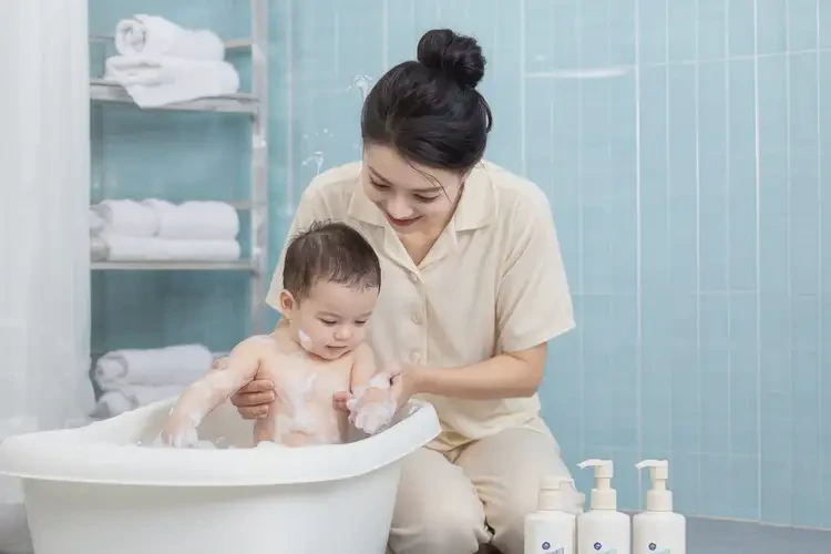 小儿屁股偶尔长湿疹可以治好吗(图2)