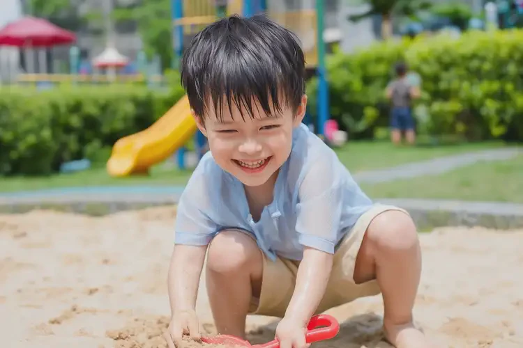 孩子手臂上长湿疹可以治好吗(图1)