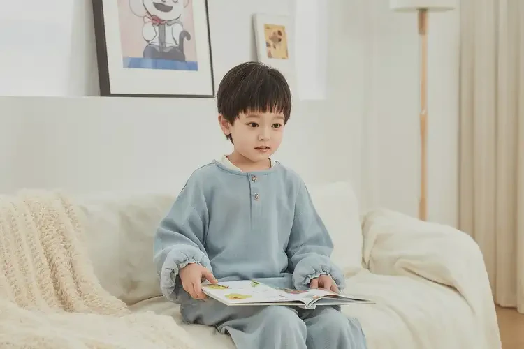 孩子手臂容易长湿疹可以治好吗(图2)