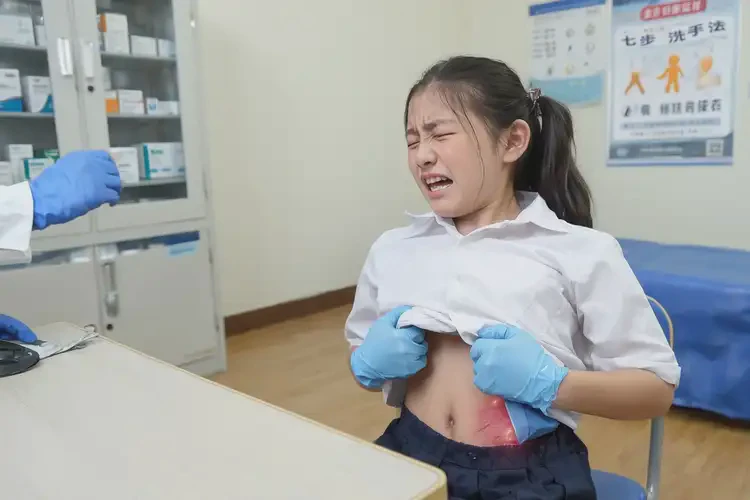 中学生屁股上容易起湿疹可以治好吗(图4)