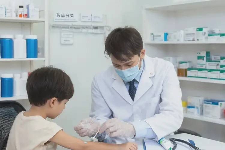 孩子手上有湿疹可以治好吗(图3)