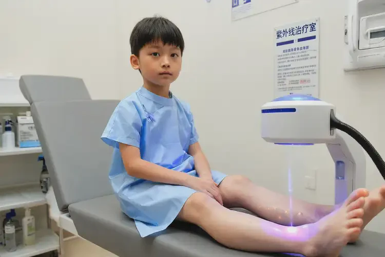小孩大腿上偶尔起湿疹可以治好吗(图1)