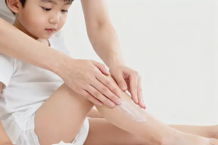 孩子大腿起湿疹可以治好吗(图1)
