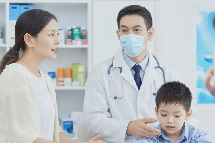 儿童手上长湿疹可以治好吗(图1)