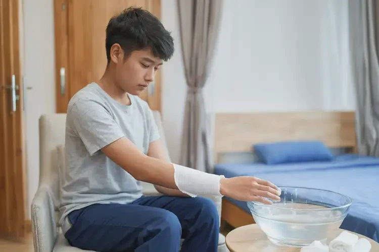 男生身上有湿疹可以治好吗(图2)