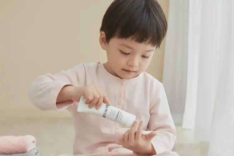 小儿脸上出湿疹可以治好吗(图2)