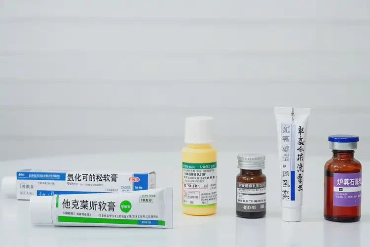 女生手上起湿疹可以治好吗(图3)