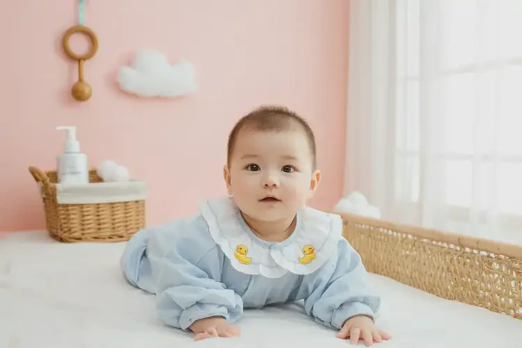 婴幼儿小腿出现湿疹可以治好吗(图2)