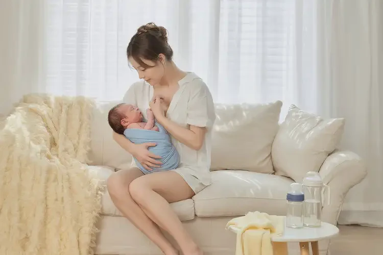 婴幼儿手臂长湿疹可以治好吗(图1)