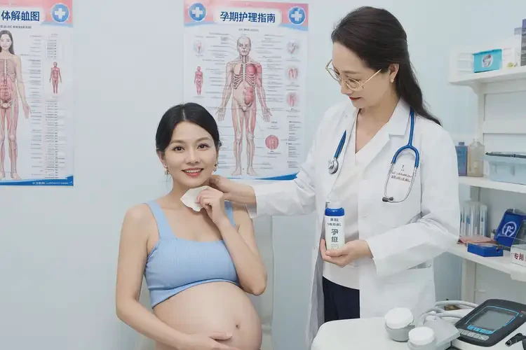 孕妇脖子上偶尔长湿疹可以彻底自愈吗(图1)