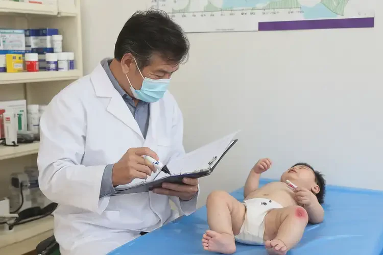 婴幼儿大腿出湿疹可以治好吗(图2)