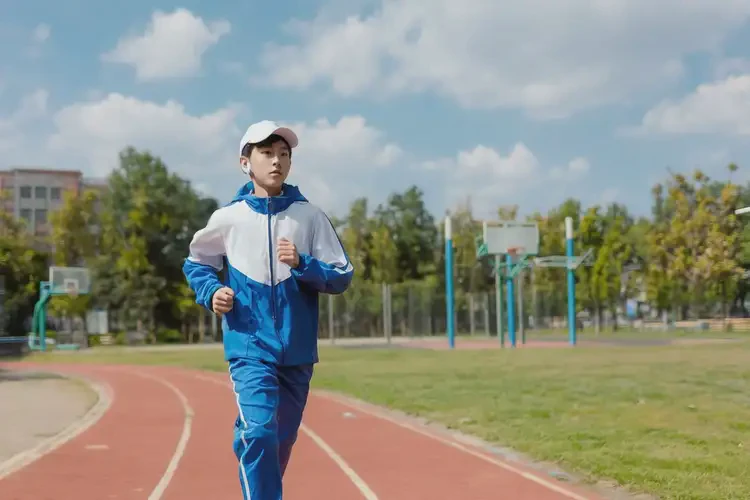 中学生大腿容易起湿疹可以治好吗(图1)
