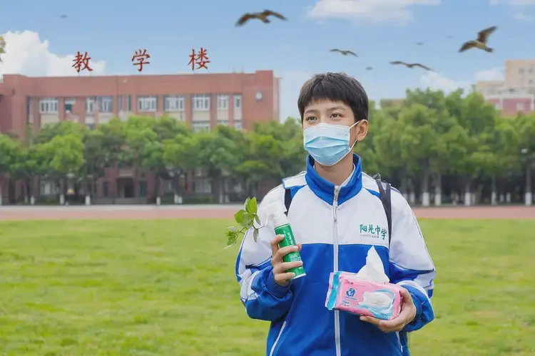 中学生身上经常长湿疹可以治好吗(图1)