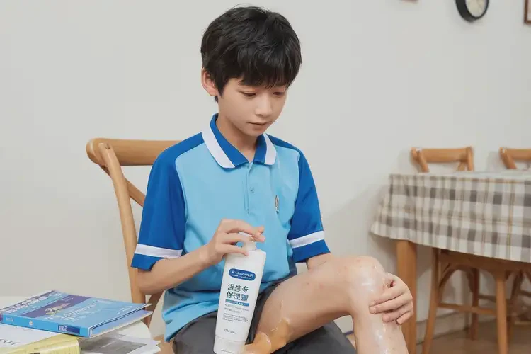中学生大腿容易起湿疹可以治好吗(图2)